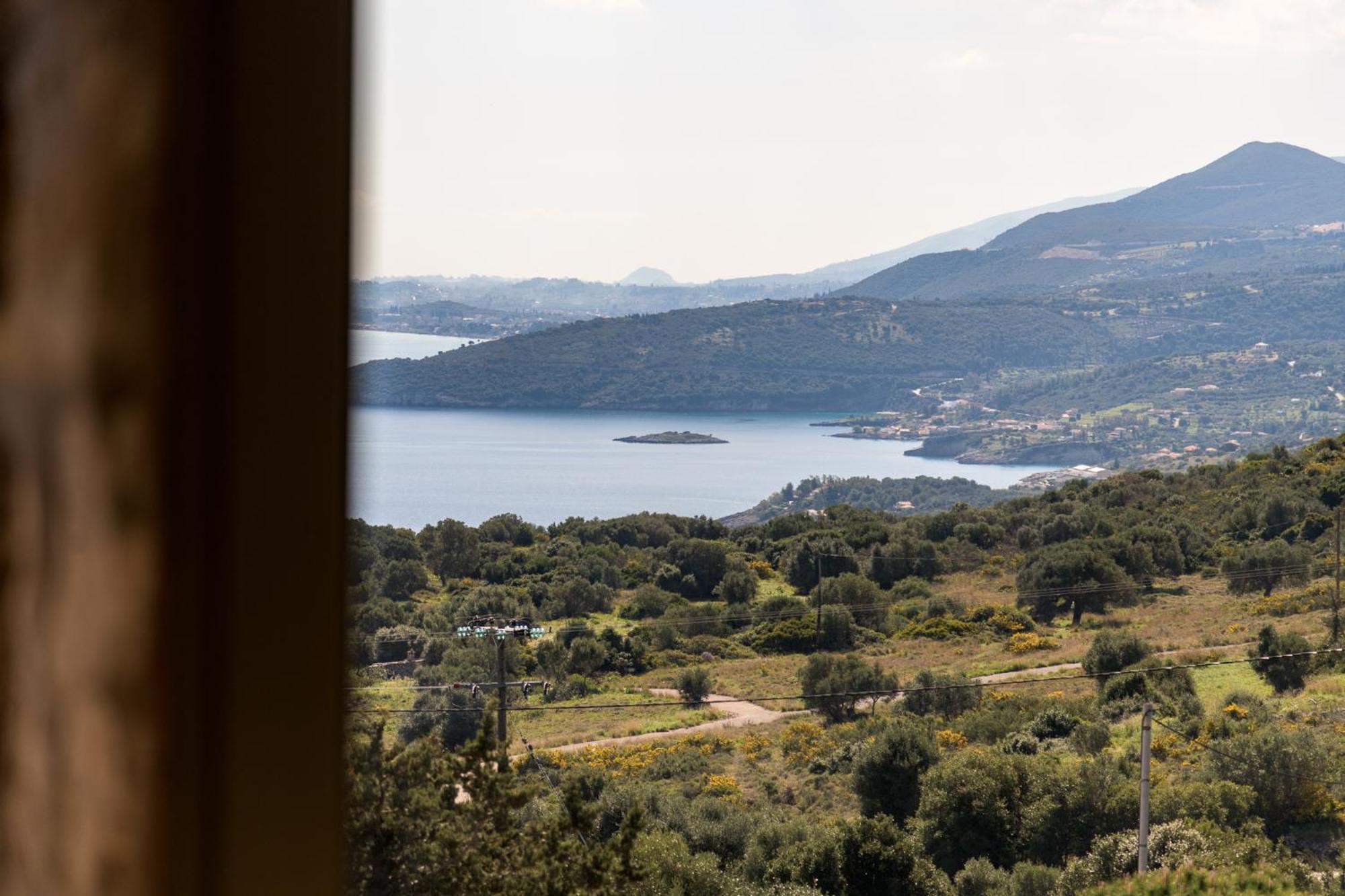 Gagouinos Cottage Korithion Bagian luar foto