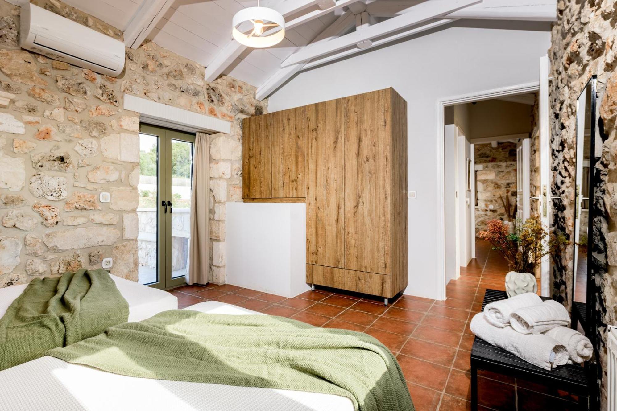 Gagouinos Cottage Korithion Bagian luar foto