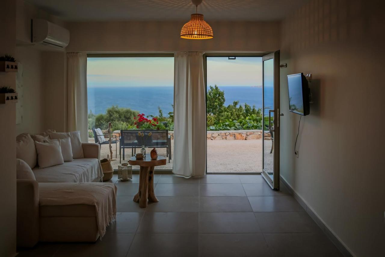Gagouinos Cottage Korithion Bagian luar foto