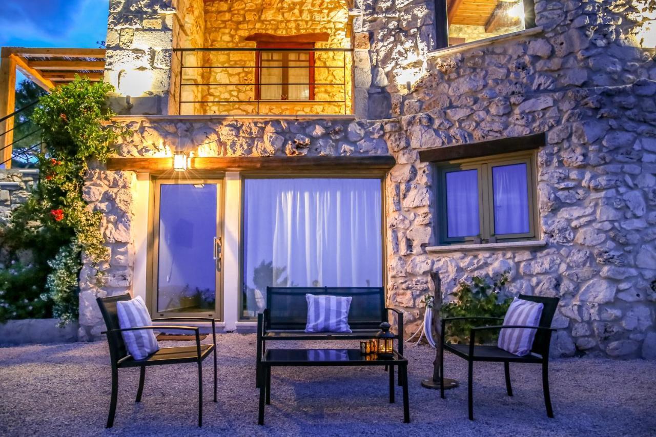Gagouinos Cottage Korithion Bagian luar foto